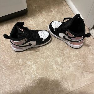 Toddler size 9 Nike/Jordans like new worn once or twice